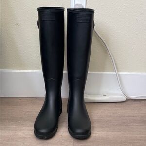 Hunter Women's Classic Black Rain Boots